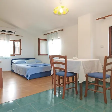 Fuer 3 Personen Ca 24 Qm In Peroj, Istrien Istrische Riviera *