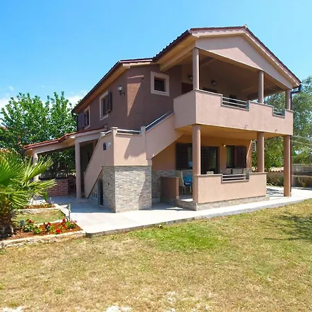 Fuer 3 Personen Ca 24 Qm In Peroj, Istrien Istrische Riviera Apartment